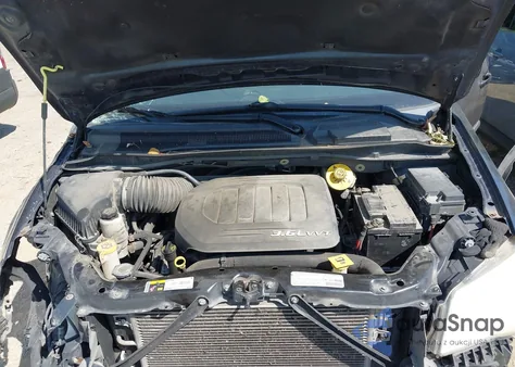 2013 Chrysler Town & Country Touring из США, поврежденный, VIN 2C4RC1BG0DR760178